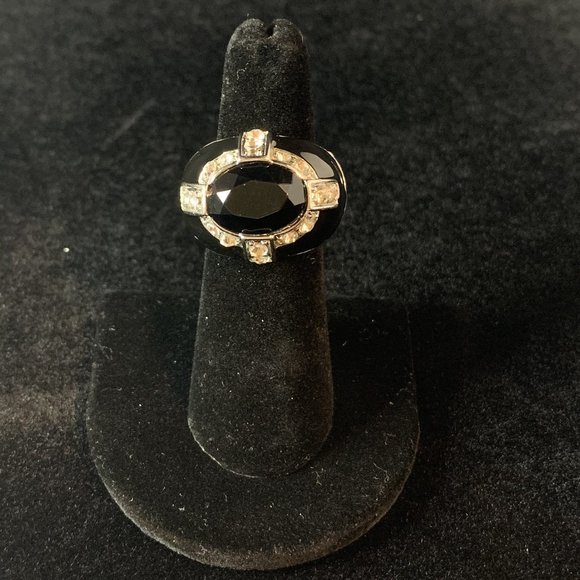 Black,Clear Acrylic,Circle,Oval Silver Tone Ring - Picture 1 of 2